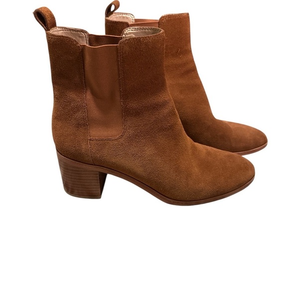 Banana Republic Shoes - Banana Republic Brown Suede Ankle Booties